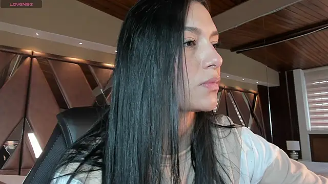 carina rossi online show from October 14, 2025, 12:17 pm