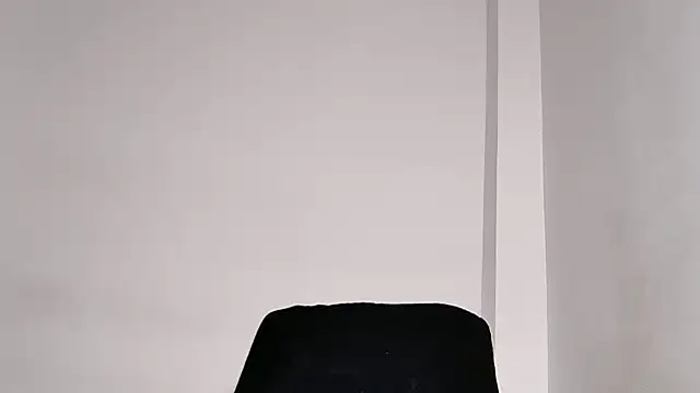 caarlywhitee online show from January 17, 2026, 2:04 am