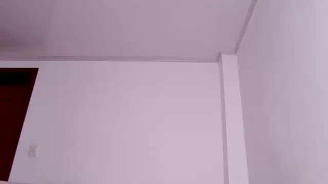 caarlywhitee online show from September 15, 2025, 8:20 pm