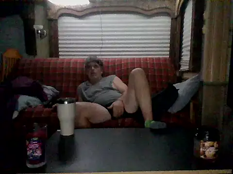 lateniter online show from November 10, 2025, 11:48 am