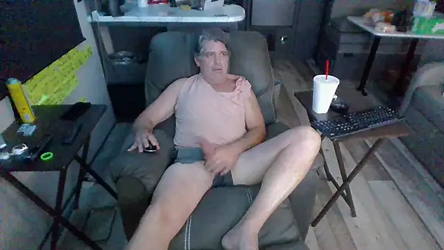 lateniter online show from October 29, 2025, 2:21 am