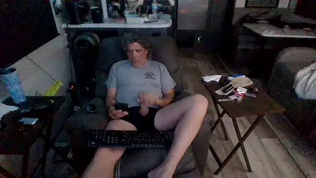 lateniter online show from March 19, 2026, 3:28 am