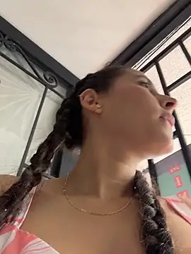 LittleDoll    online show from February 16, 2026, 3:10 pm