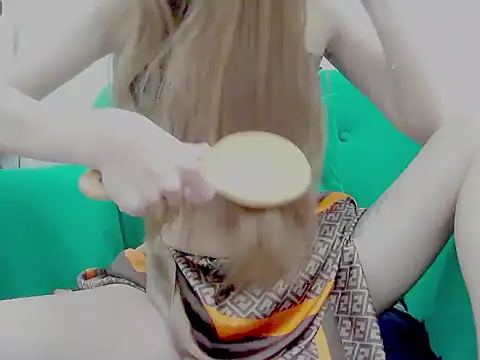 Snapshot of nina9384 chatting on September 10, 2025, 8:02 am nina9384 online show from September 10, 2025, 8:02 am