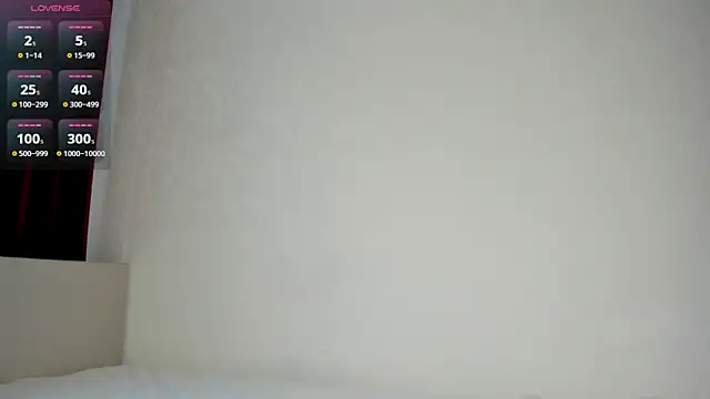 mercedescutee online show from April 2, 2026, 3:19 pm