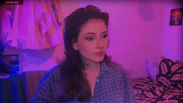 LiliJones  online show from March 28, 2026, 7:59 pm