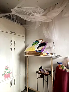 LiliJones  online show from September 30, 2025, 4:57 pm