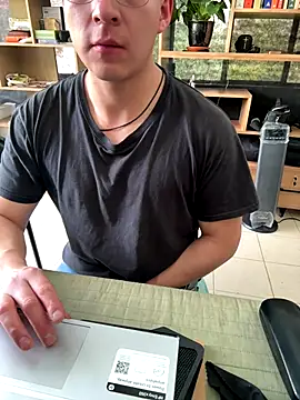 97banana online show from October 15, 2025, 8:50 pm