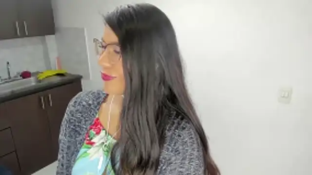 Luna Dumont online show from March 21, 2026, 11:03 am