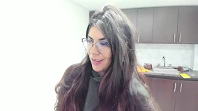 Luna Dumont online show from October 14, 2025, 11:11 am