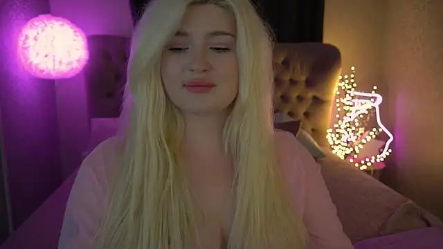 CocoSecretss online show from February 3, 2025, 10:47 am