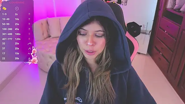 NATAASHA    online show from November 26, 2025, 4:01 am