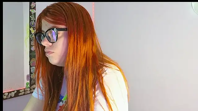 Snapshot of lucie_nicolls chatting on February 7, 2025, 7:49 pm lucie nicolls online show from February 7, 2025, 7:49 pm