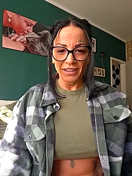 EmilyDiazofficial online show from March 22, 2026, 9:22 am