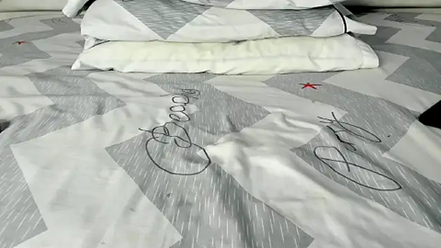 maybelline69 online show from October 18, 2025, 8:11 pm