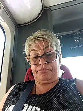 DirtyBIianca online show from October 2, 2025, 3:37 pm