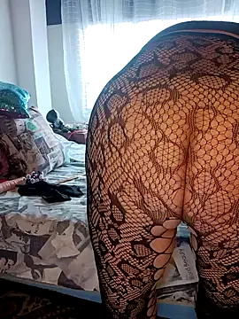 Snapshot of DirtyBIianca chatting on February 19, 2026, 5:43 pm DirtyBIianca online show from February 19, 2026, 5:43 pm