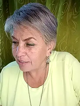 DirtyBIianca online show from October 7, 2025, 2:01 am