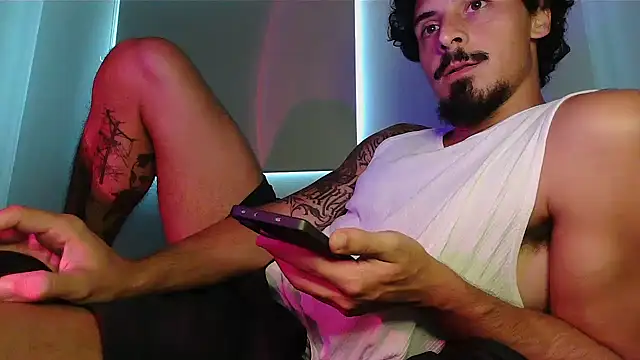 milkoffe online show from March 17, 2026, 5:05 pm