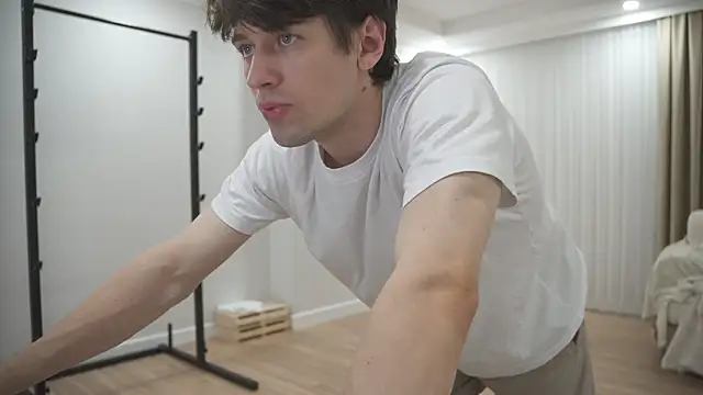 Snapshot of tommyjoyer chatting on November 8, 2025, 11:58 am tommyjoyer online show from November 8, 2025, 11:58 am