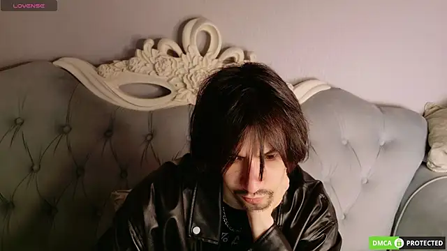 CalvinOwens online show from April 7, 2026, 6:32 pm