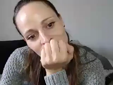 naikah714 online show from December 4, 2024, 1:25 pm