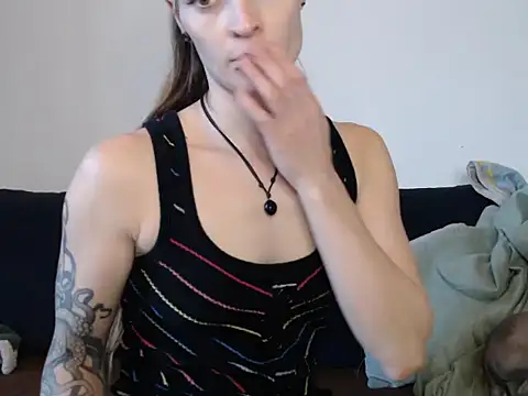 naikah714 online show from February 4, 2025, 4:50 pm