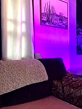 SidneyRaee online show from September 23, 2025, 1:51 pm