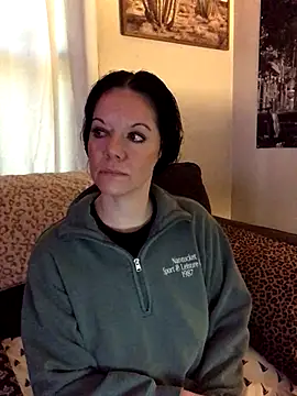 SidneyRaee online show from October 9, 2025, 3:56 pm