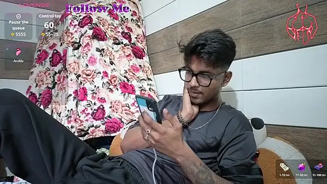 Snapshot of just_fucks chatting on July 8, 2026, 12:06 pm just fucks online show from July 8, 2026, 12:06 pm