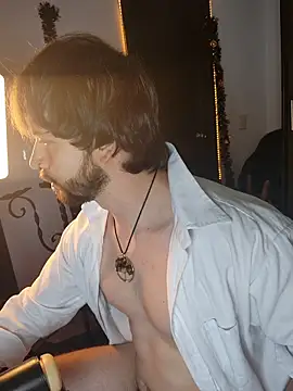 just maxii online show from October 29, 2025, 11:36 pm