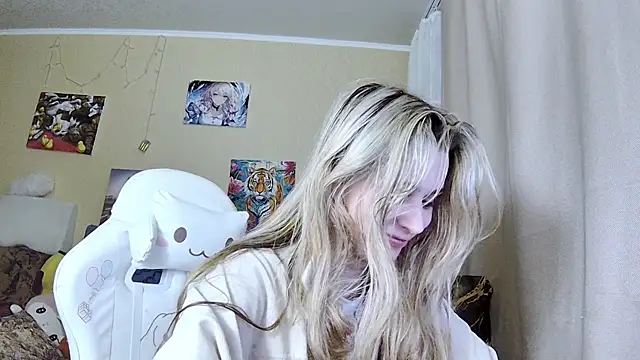 Snapshot of Bunnykiss69 chatting on July 9, 2026, 8:08 pm Bunnykiss69 online show from July 9, 2026, 8:08 pm