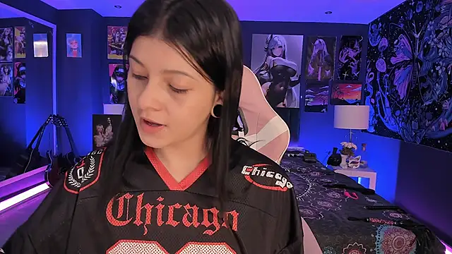 LanaKyutt online show from September 25, 2025, 7:09 pm