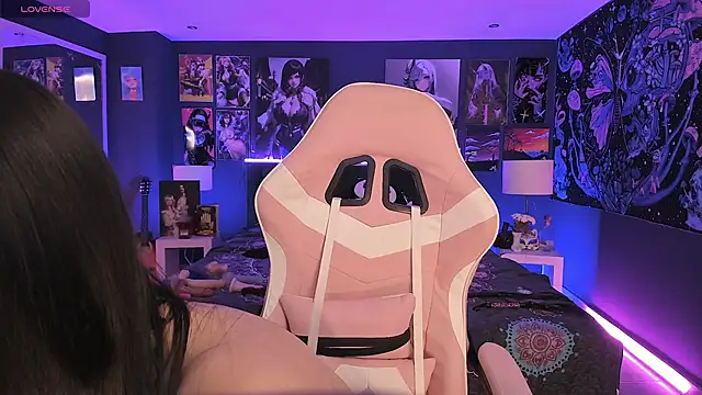 LanaKyutt online show from September 16, 2025, 9:27 pm