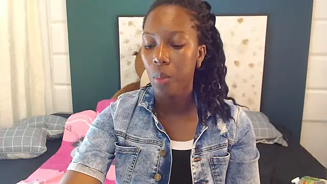 Snapshot of Sara_Marks chatting on October 11, 2025, 11:33 am Sara Marks online show from October 11, 2025, 11:33 am