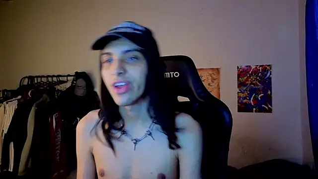 angelitofemboy online show from September 19, 2025, 9:08 pm