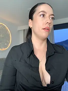 ImAlicee online show from September 13, 2025, 11:05 pm