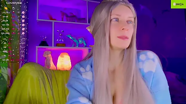 Flash Summer online show from December 1, 2025, 11:00 am