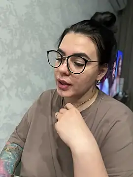 HugeBoobs- online show from February 28, 2025, 6:43 am