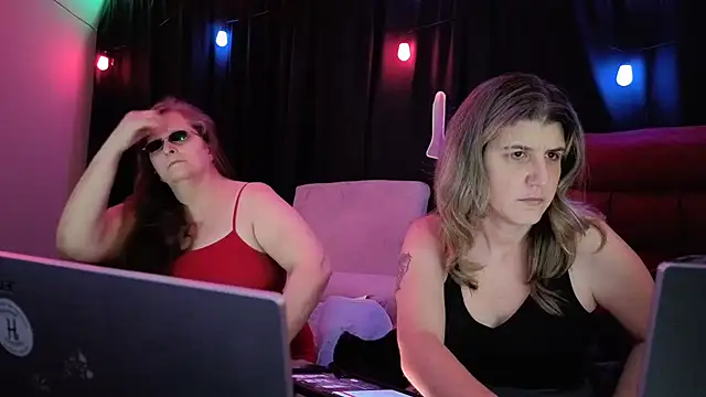 Snapshot of Sexy_Mama-69 chatting on September 24, 2025, 4:46 pm Sexy Mama-69 online show from September 24, 2025, 4:46 pm