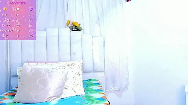 RoxannaBlanche online show from September 28, 2025, 4:47 pm