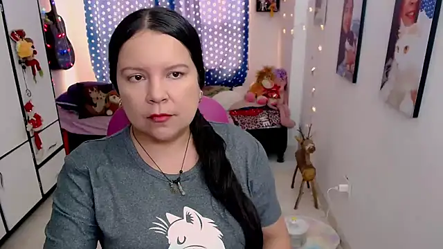 claryssa  online show from February 24, 2026, 5:58 pm