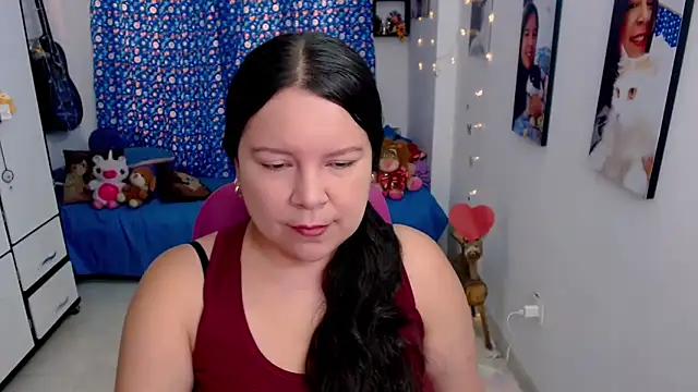 claryssa  online show from March 27, 2026, 5:47 pm