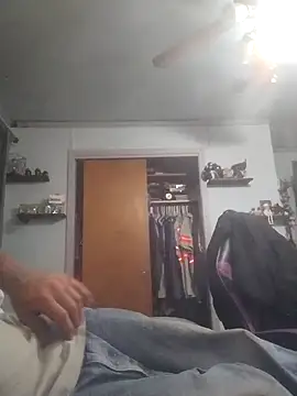 Snapshot of bigdoog8 chatting on May 2, 2026, 1:22 am bigdoog8 online show from May 2, 2026, 1:22 am