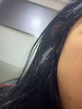 emily rosse04 online show from October 27, 2025, 1:01 pm