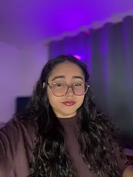 CurlyGirl 1 online show from April 10, 2026, 11:34 pm