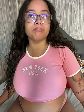 CurlyGirl 1 online show from March 16, 2025, 12:33 pm