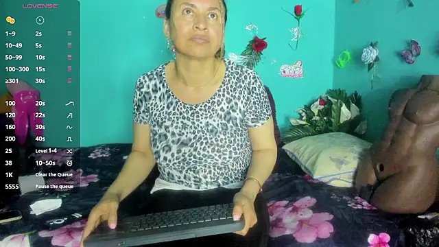 SheraHadee online show from March 27, 2026, 2:42 am