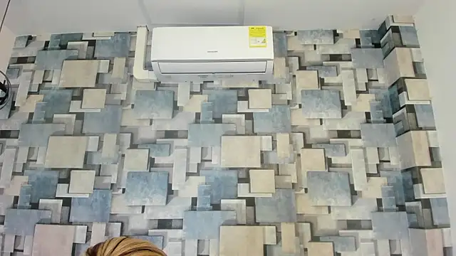 angel dthroatt online show from February 24, 2026, 12:06 pm