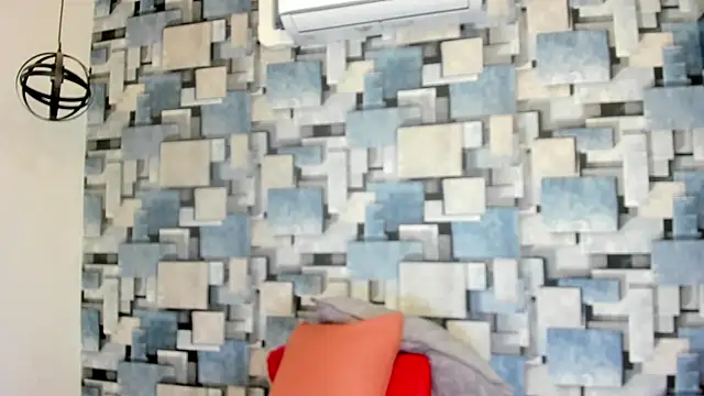 angel dthroatt online show from April 18, 2026, 12:07 pm